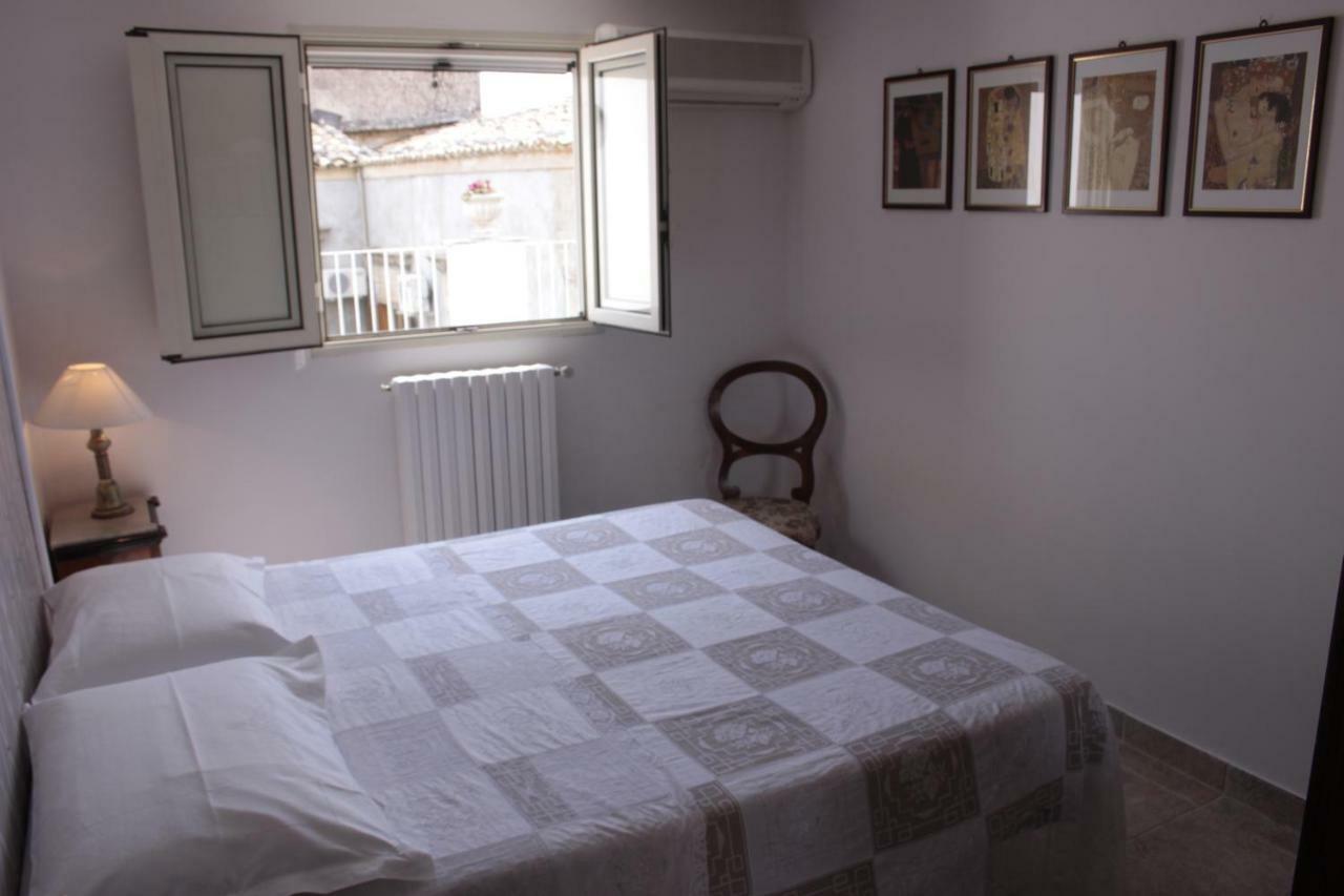 B&B Loft Famiglia Arezzo Ραγκούσα Εξωτερικό φωτογραφία